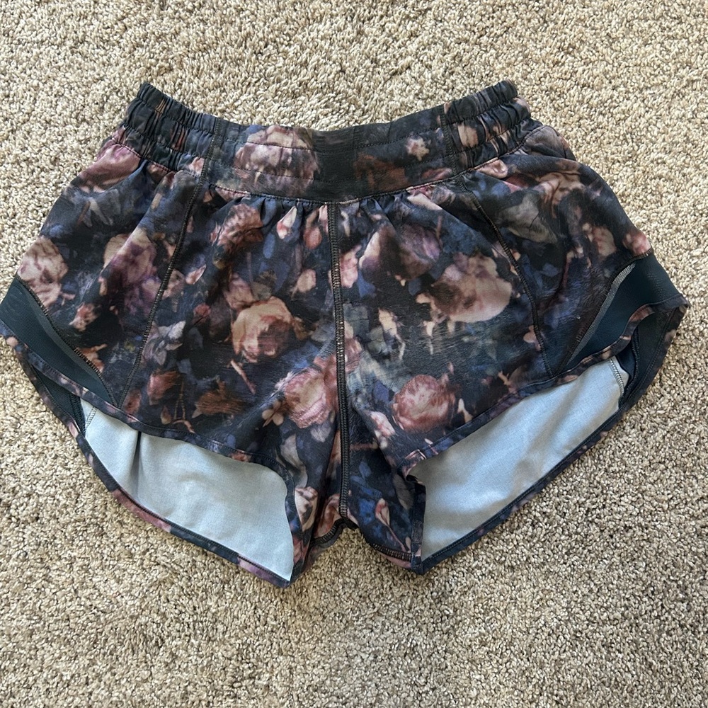 Lululemon Hotty Hot Shorts